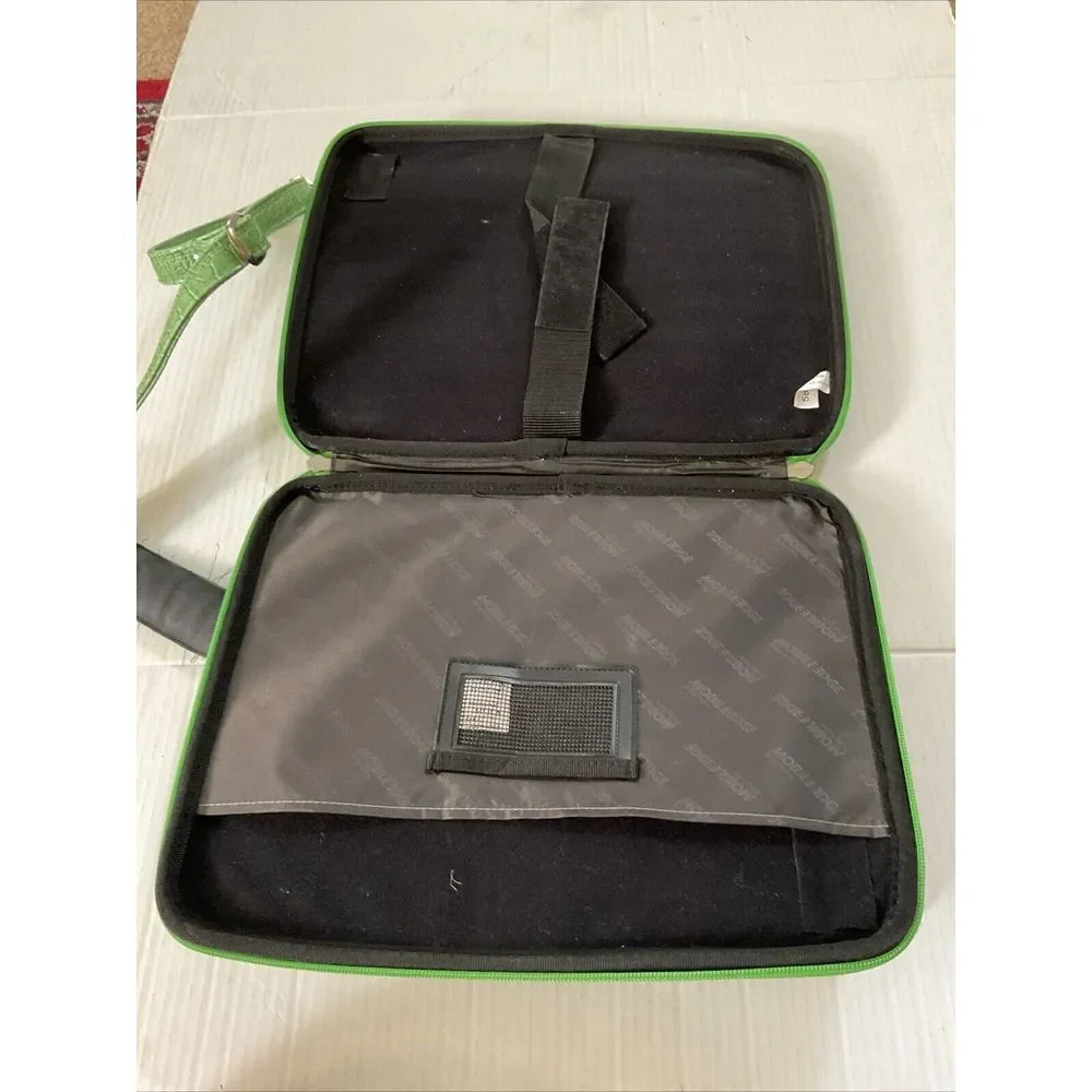 Mobile Edge‎ MEPFC9 Green Faux Croc Laptop Shoulder Bag